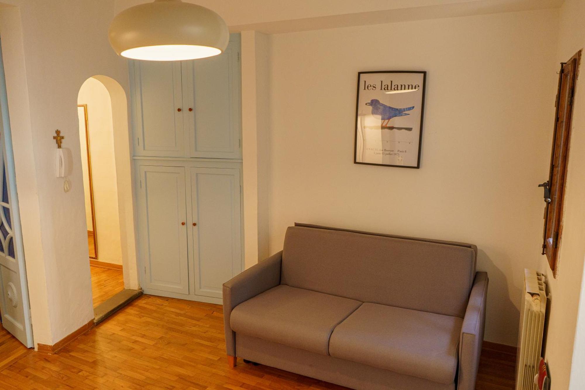 Central 1 Bedroom Apartment In The City Center Florens Exteriör bild